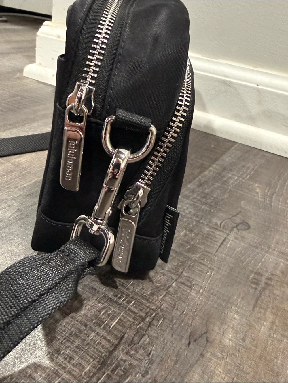 lululemon athletica Black Double-Zip Everywhere Belt Bag Black - Picture 9 of 10